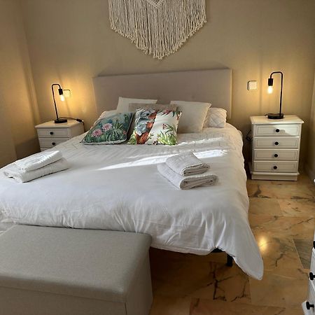 Atico En Yate Iv, Primera Linea Playa Apartment Fuengirola Exterior photo